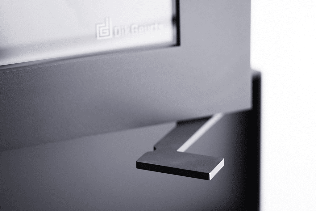 Dik Geurts Bora Corner Cubes