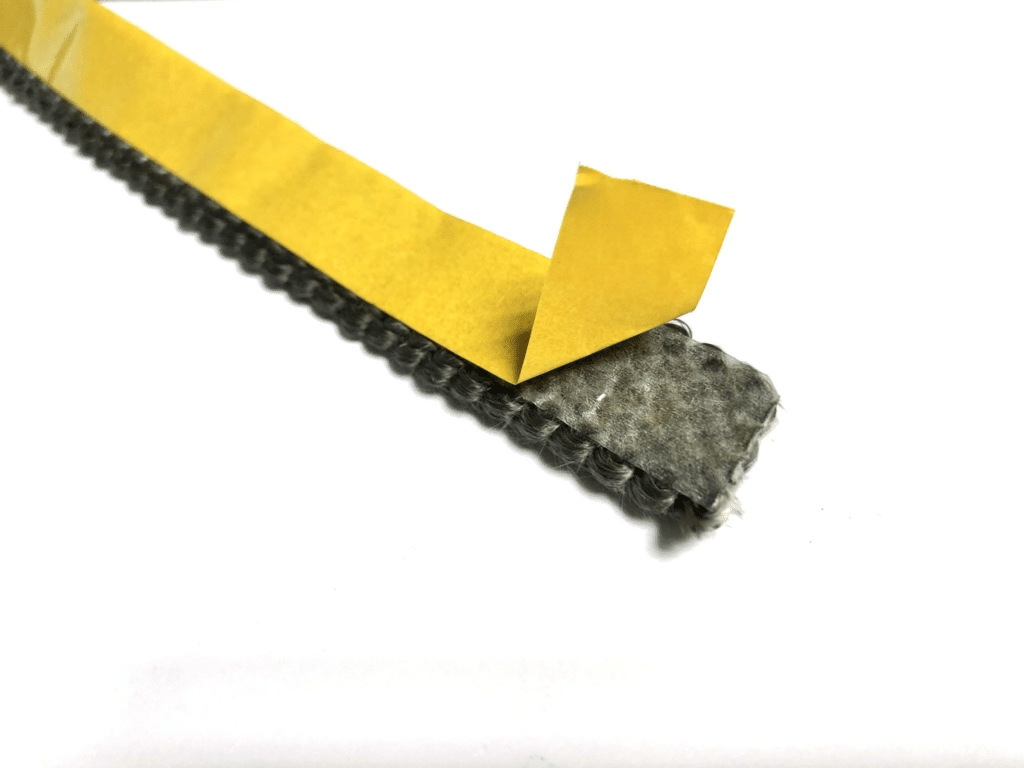 Glasvezelkoord Plat Zwart 8×2 (zelfklevend)