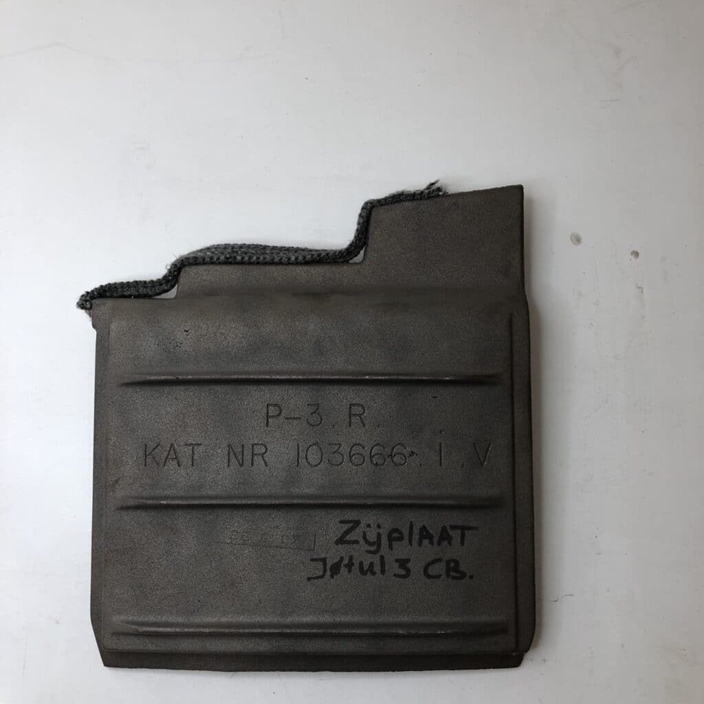 Jotul F 3 Vlamplaat links