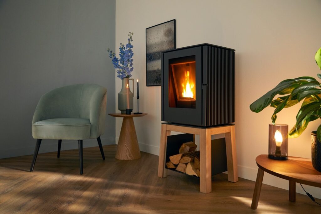 Trimline Fires Woody Loft Pellet