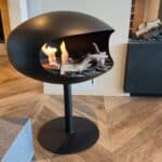 Cocoon Fires Pedestal Zwart, voet zwart (outlet)